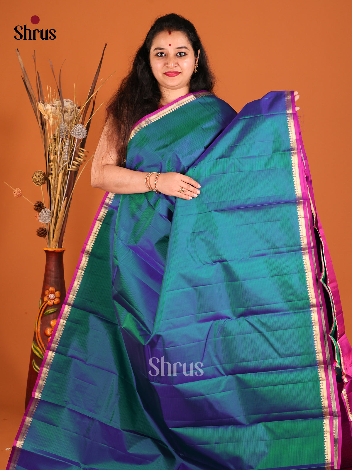 DGS19387 - Kanchipuram silk (LR) Saree - Shop on Shrus.com