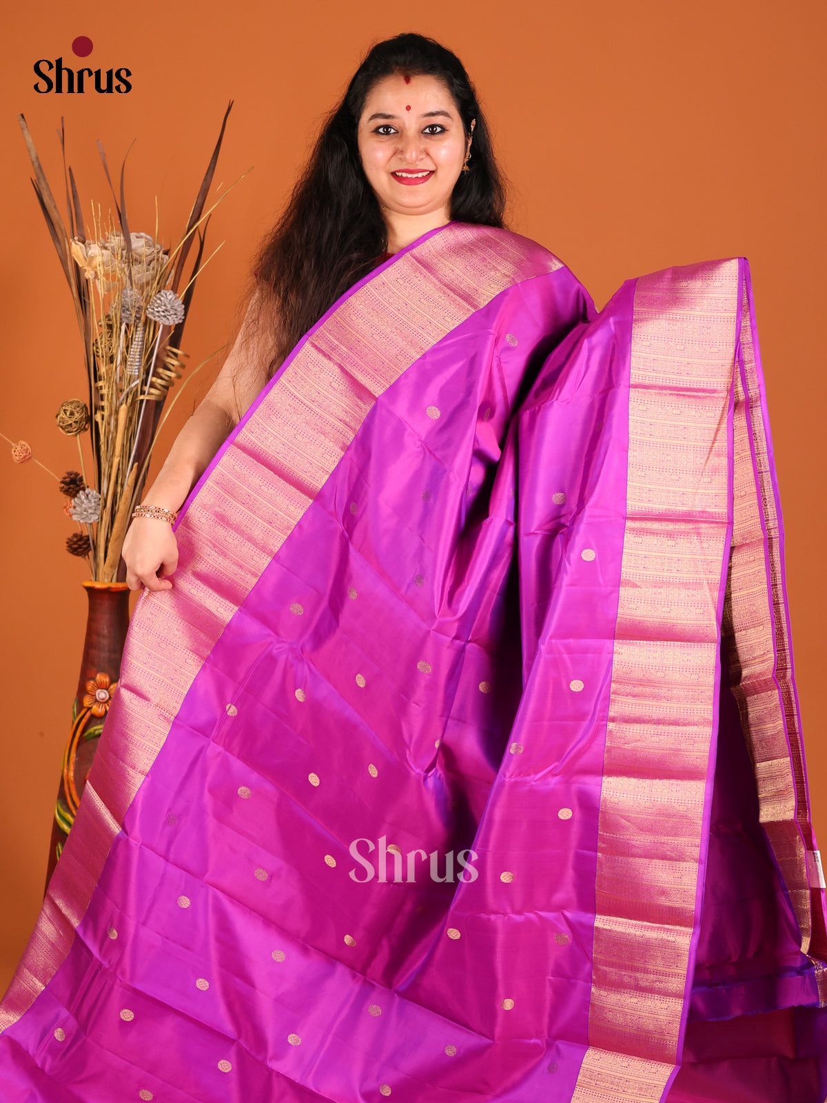 Purple Single Tone Kanchipuram silk Saree with rich small zari buttas - Shop on Shrus.com