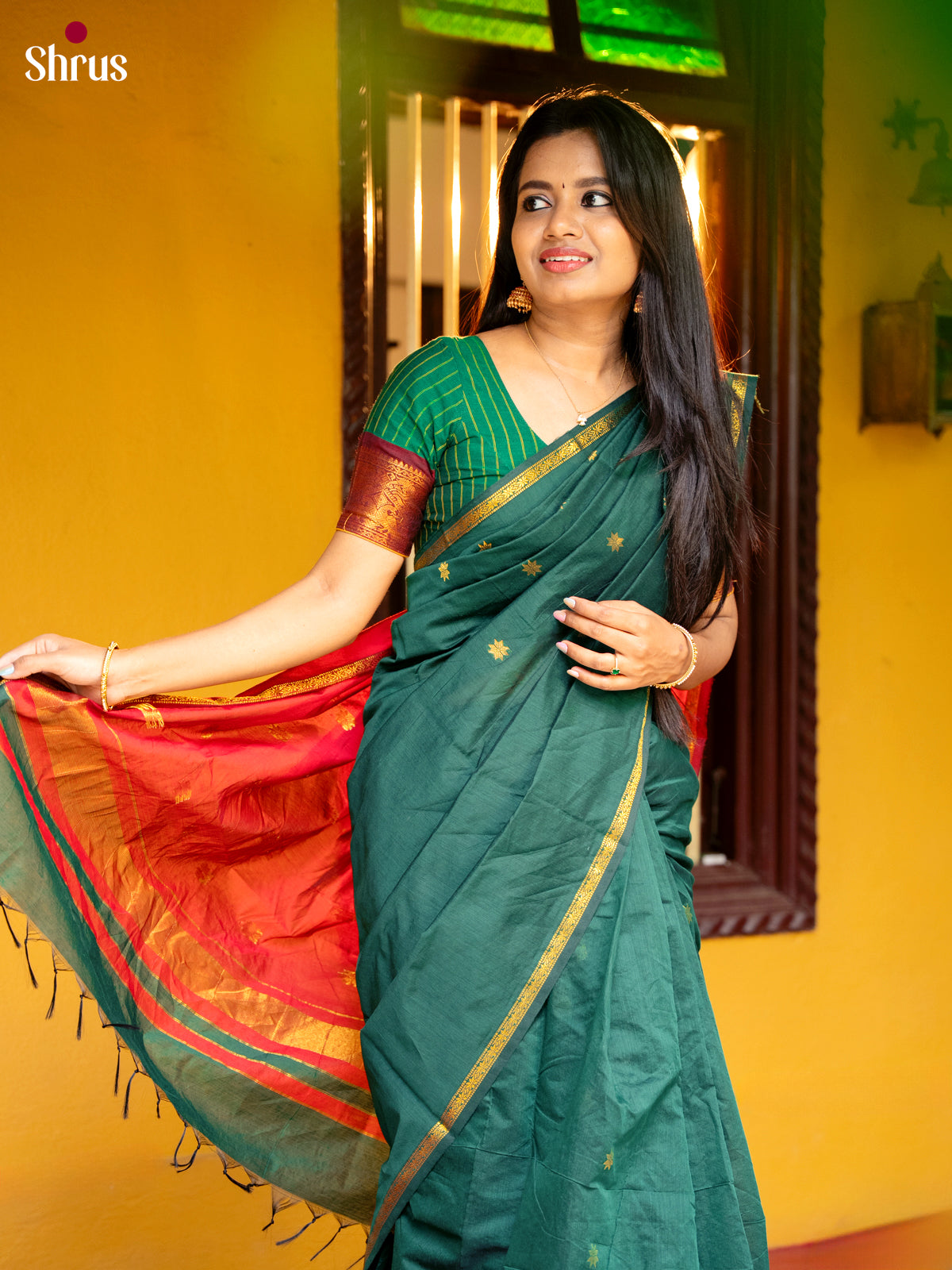 Green & Red - Semi Maheshwari Saree
