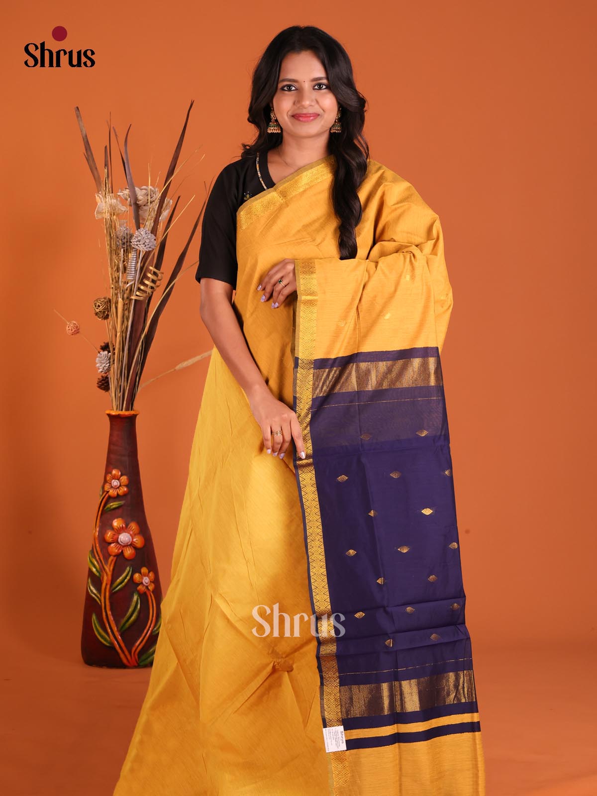 DGS24038 - Semi Maheshwari Saree - Shop on Shrus.com