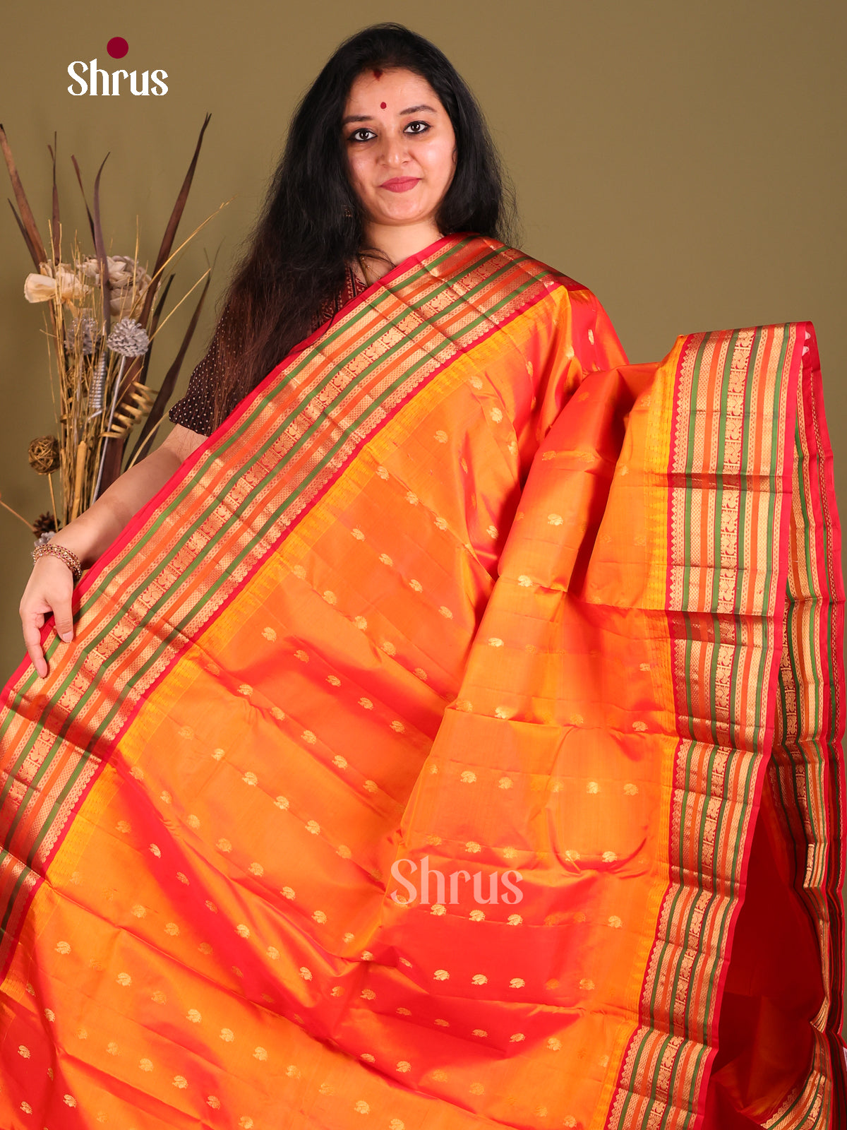 Radiant Orange Gadwal silk Saree with peacock zari buttas & Red Brocade Pallu-1