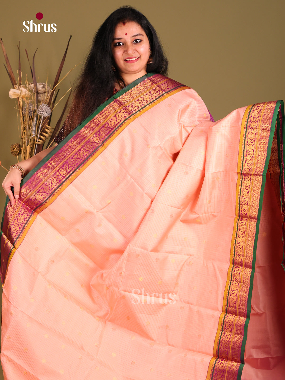 Peach & Majenta Gadwal silk Saree with zari buttas & floral vine border - Shop on Shrus.com