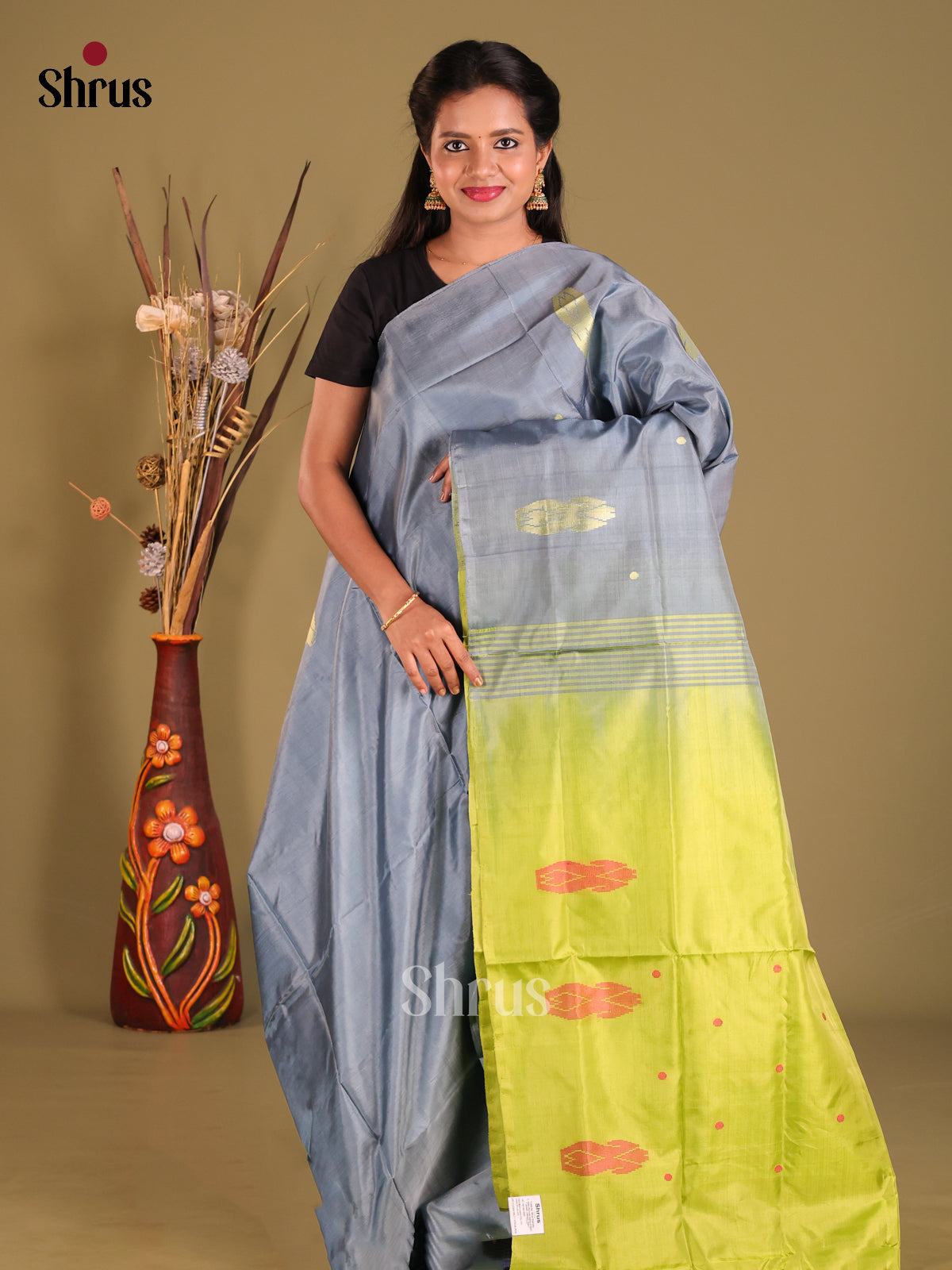 Grey & Light Green - Banana Pith Saree - Shop on Shrus.com