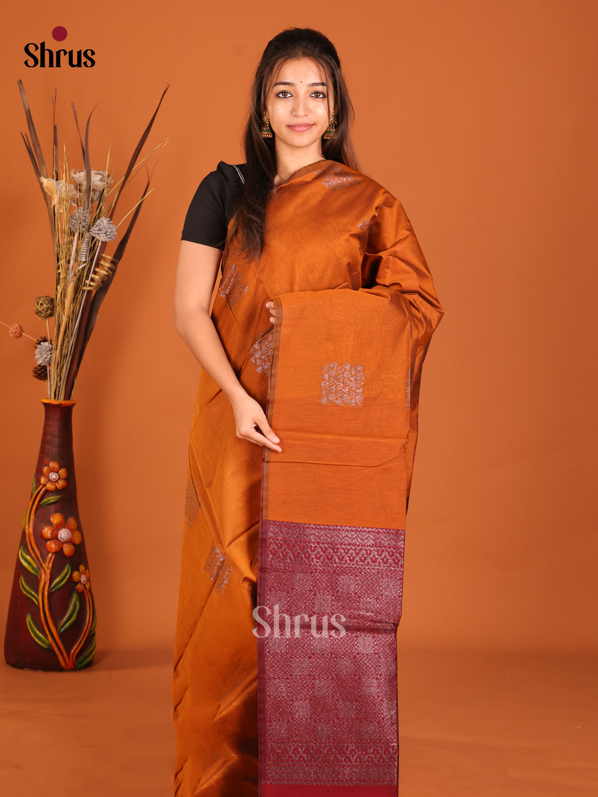 DHS02353 - Semi Silkcotton Saree - Shop on Shrus.com