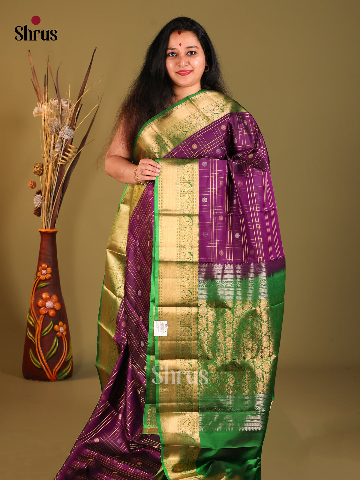 DHS04001 - Kanchipuram silk  Saree - Shop on Shrus.com