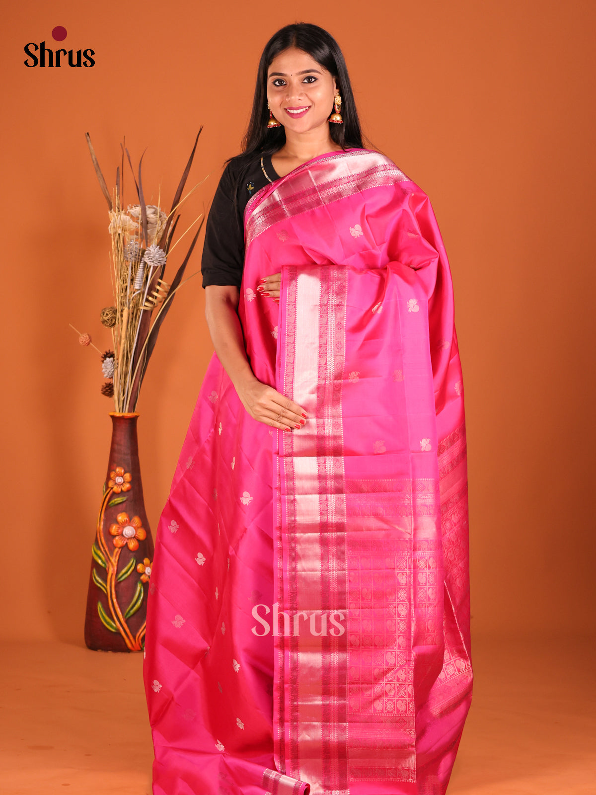 DHS04016 - Soft Silk  Saree - Shop on Shrus.com