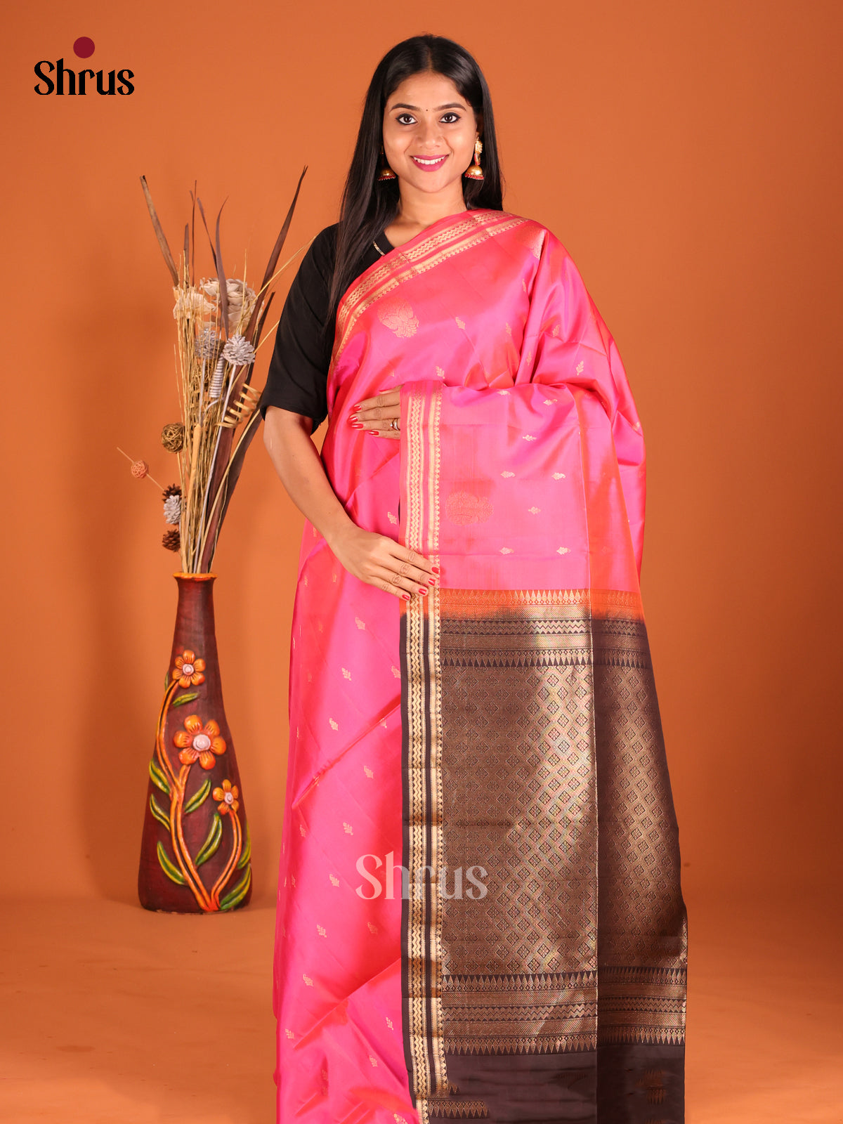 DHS04022 - Soft Silk  Saree - Shop on Shrus.com