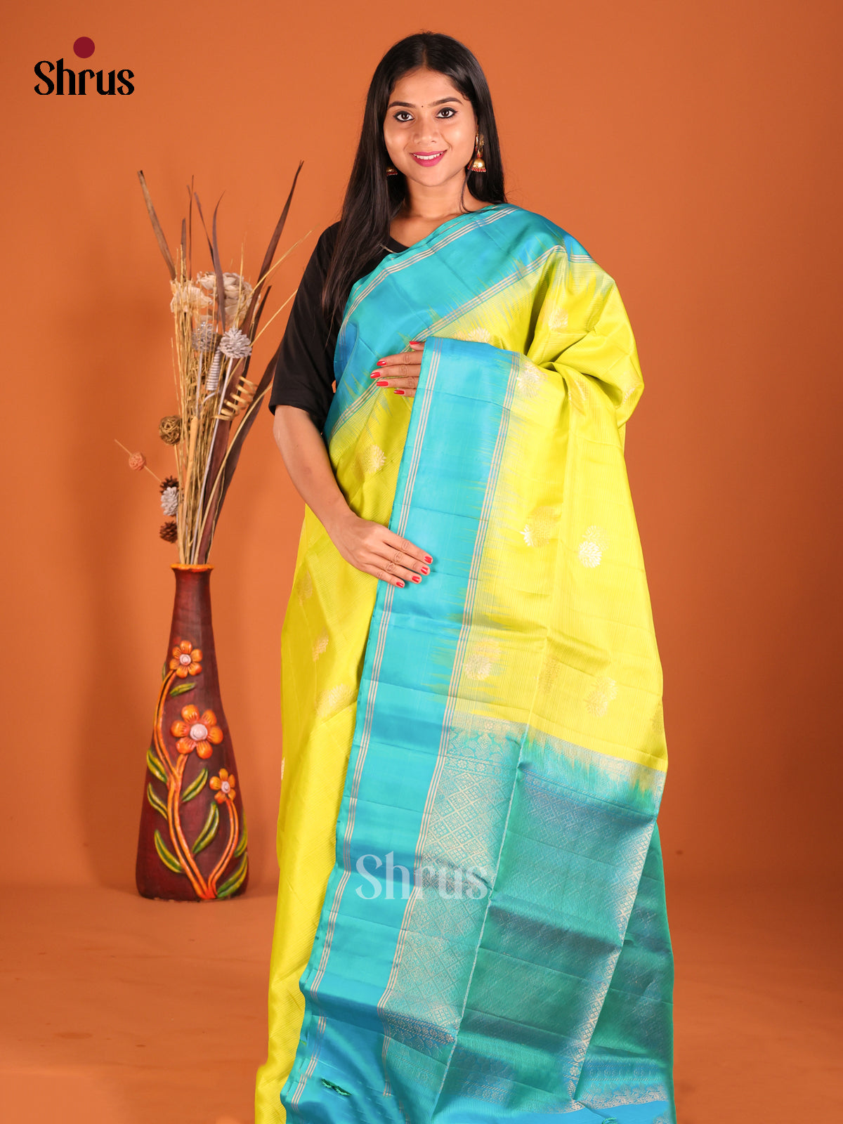 DHS04040 - Soft Silk  Saree - Shop on Shrus.com