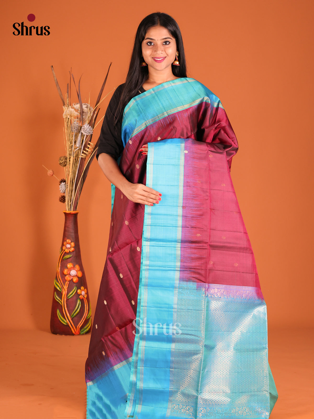 DHS04042 - Soft Silk  Saree - Shop on Shrus.com
