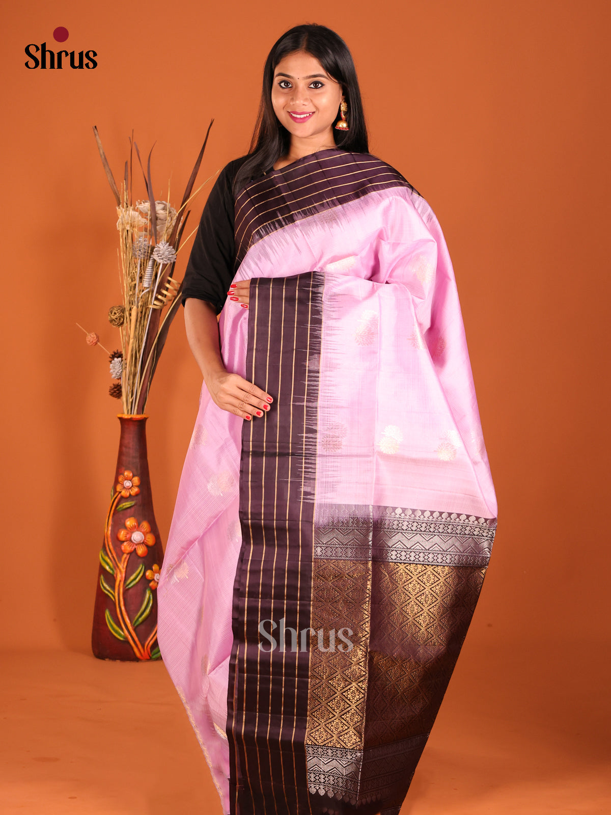 DHS04043 - Soft Silk  Saree - Shop on Shrus.com