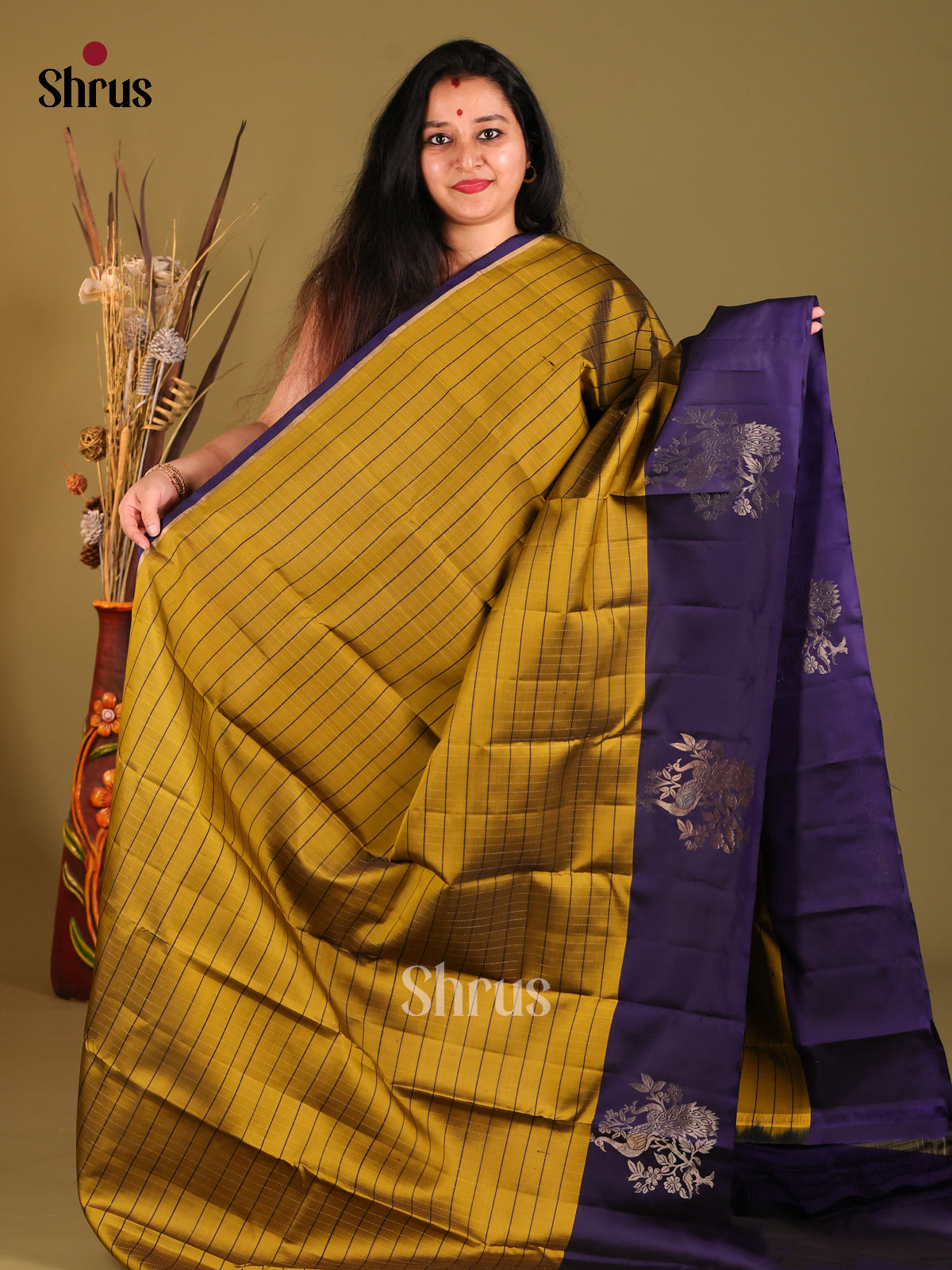 DHS04047 - Soft Silk  Saree - Shop on Shrus.com