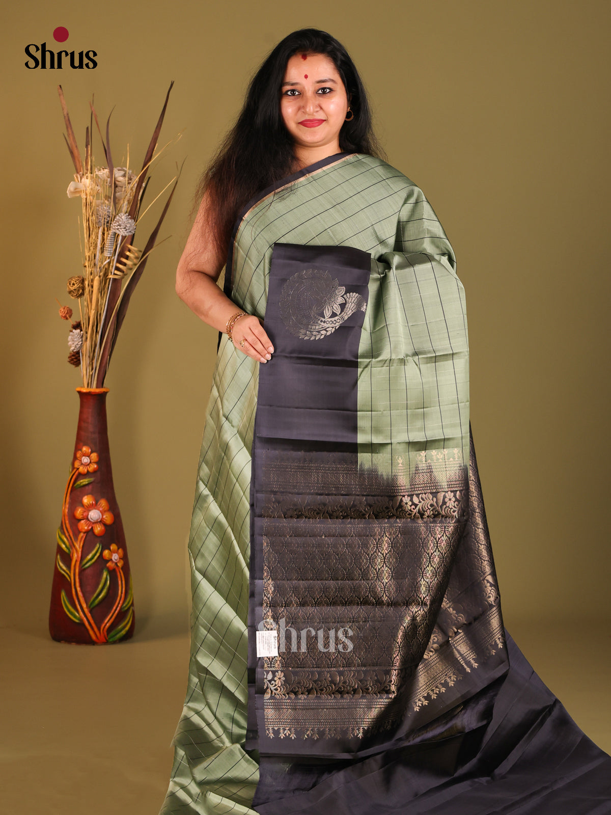 DHS04050 - Soft Silk  Saree - Shop on Shrus.com