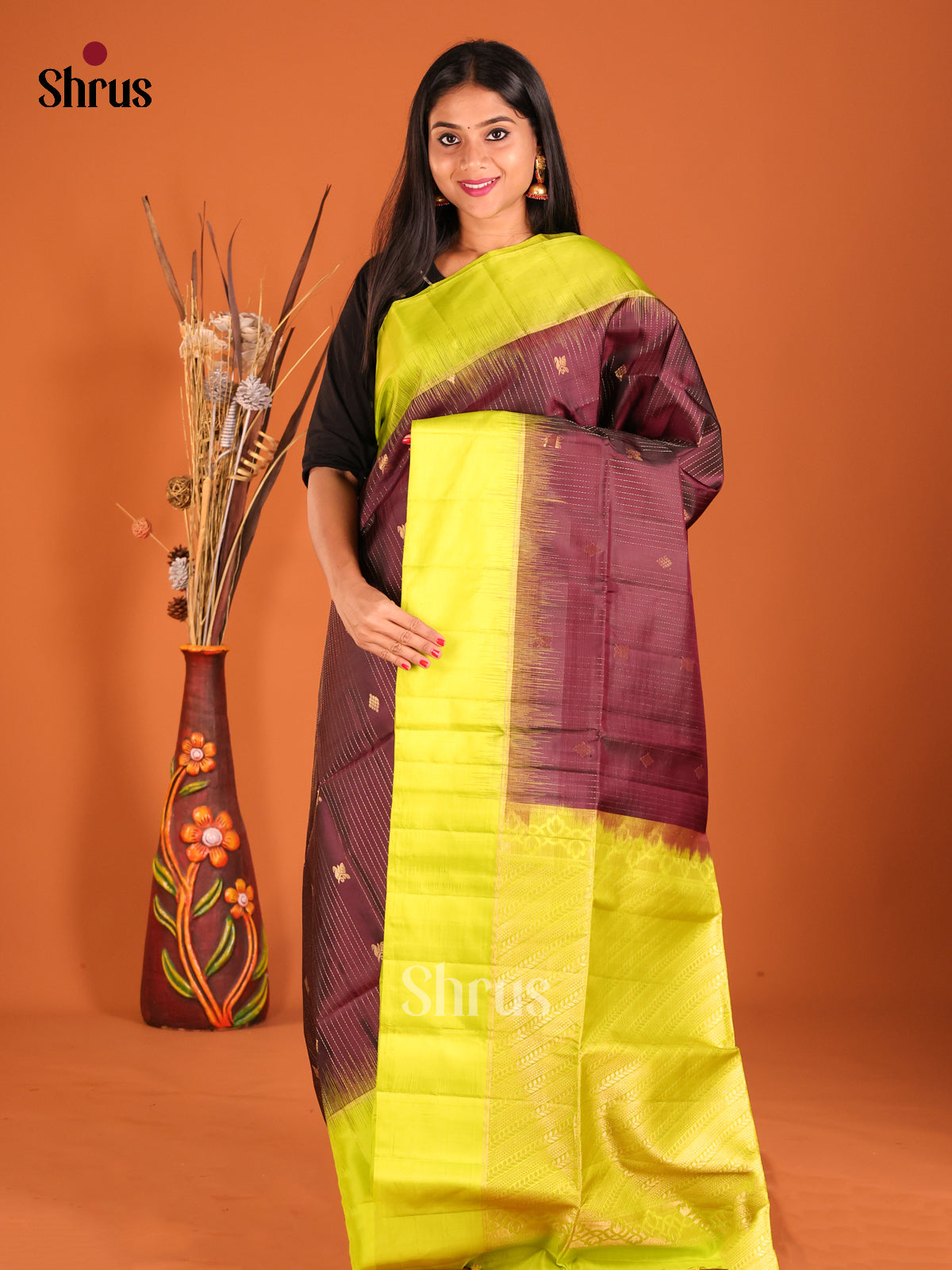 DHS04053 - Soft Silk  Saree - Shop on Shrus.com