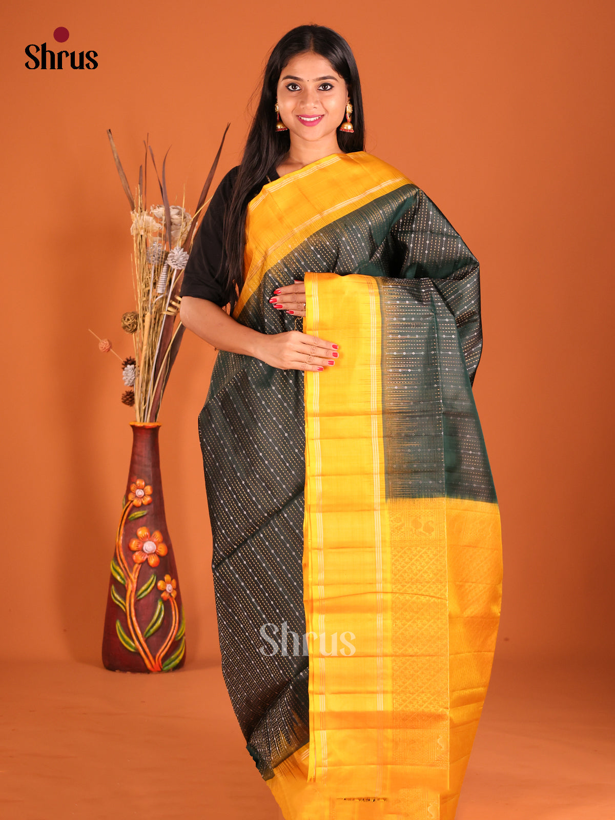 DHS04055 - Soft Silk  Saree - Shop on Shrus.com