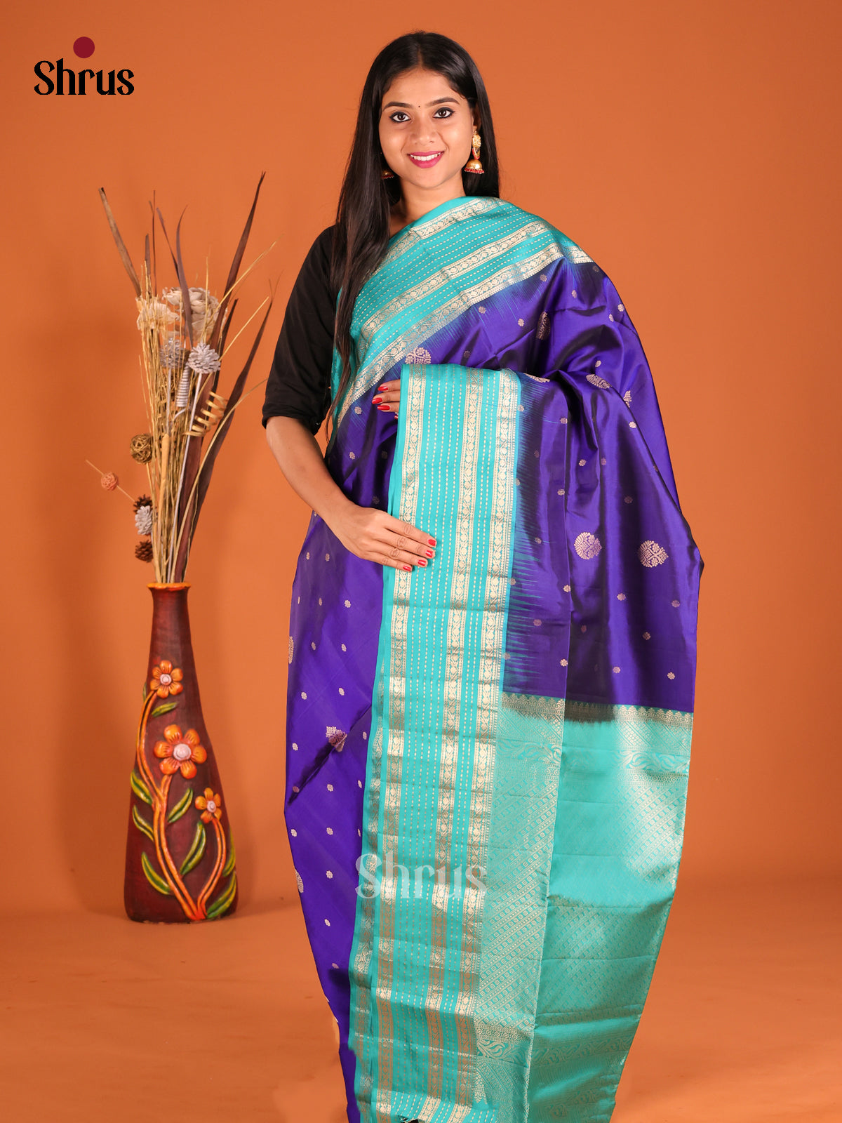 DHS04066 - Soft Silk  Saree - Shop on Shrus.com