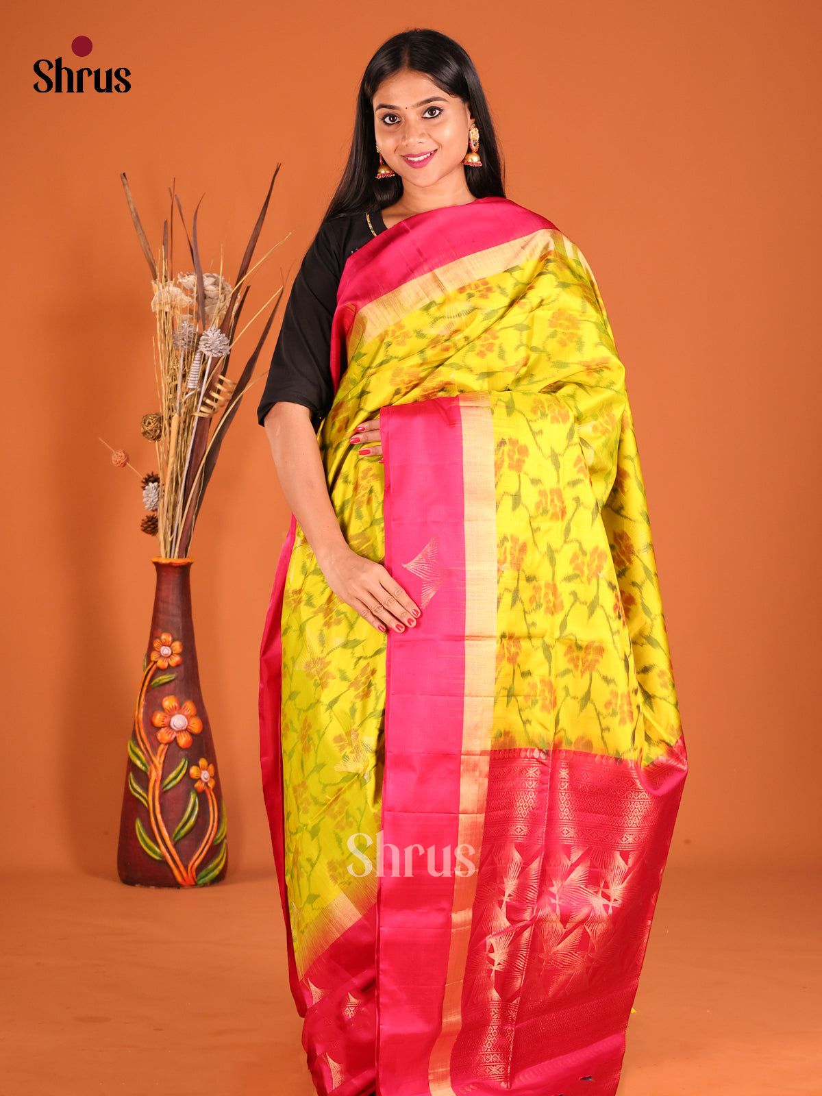 DHS04316 - Soft Silk Saree - Shop on Shrus.com
