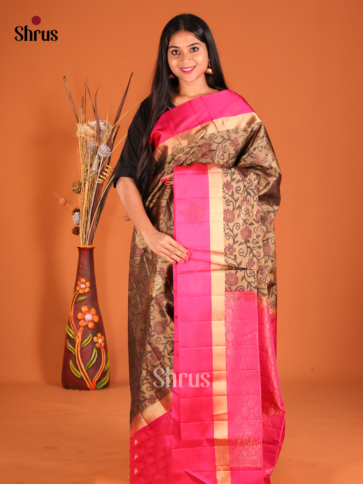 DHS04325 - Soft Silk Saree - Shop on Shrus.com