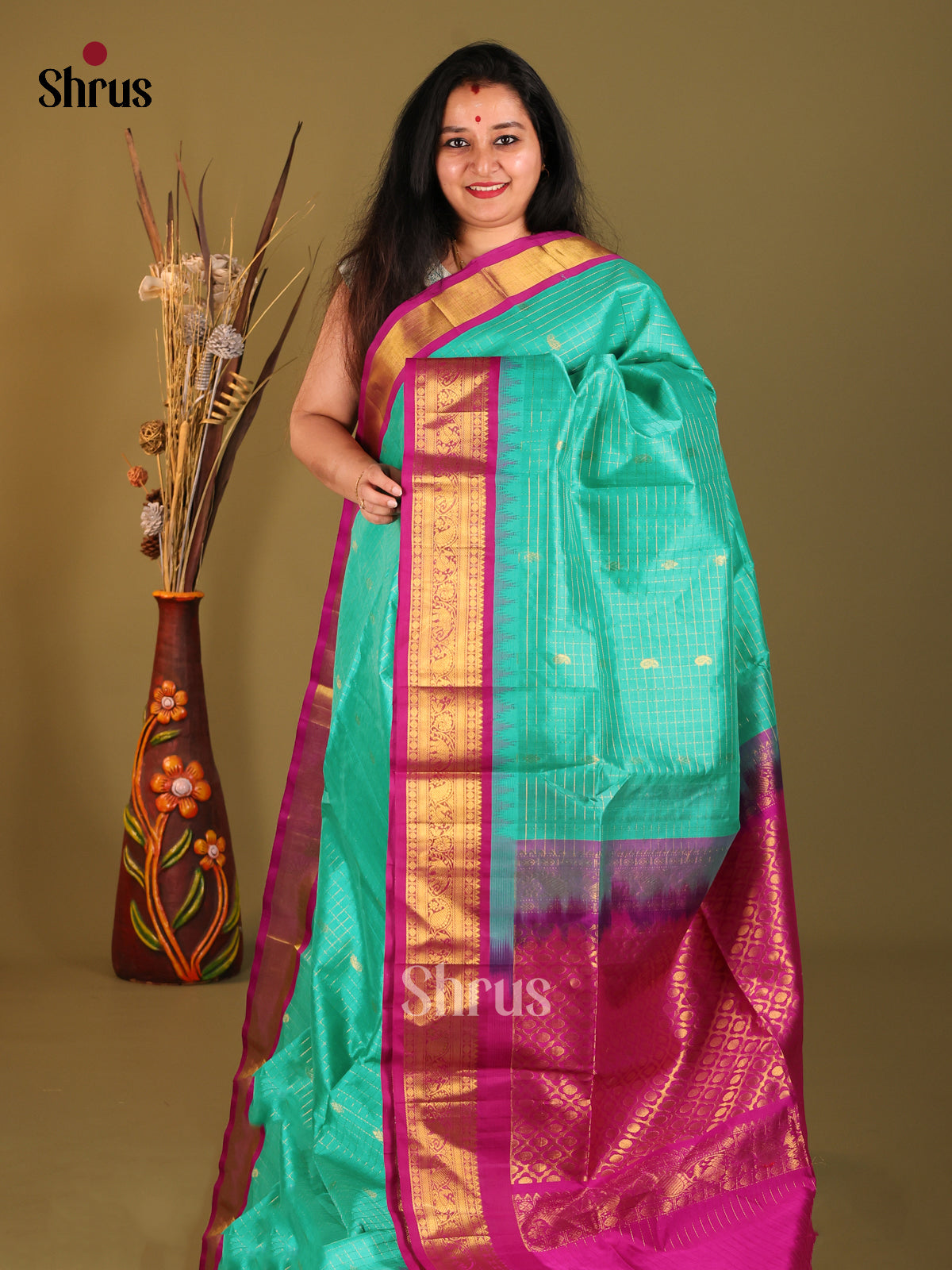 Green & Majenta Silk Cotton Korvai-kattams Saree