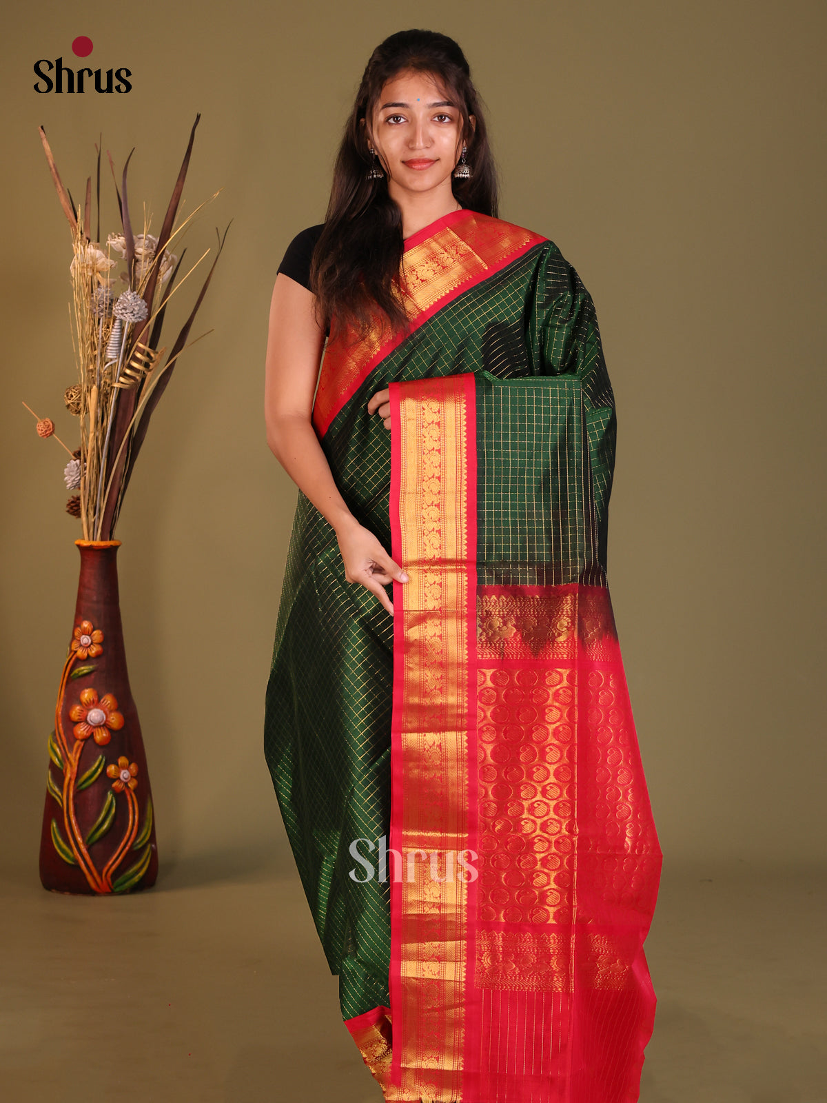 Green & Red Silk Cotton Korvai-kattams Saree - Shop on Shrus.com