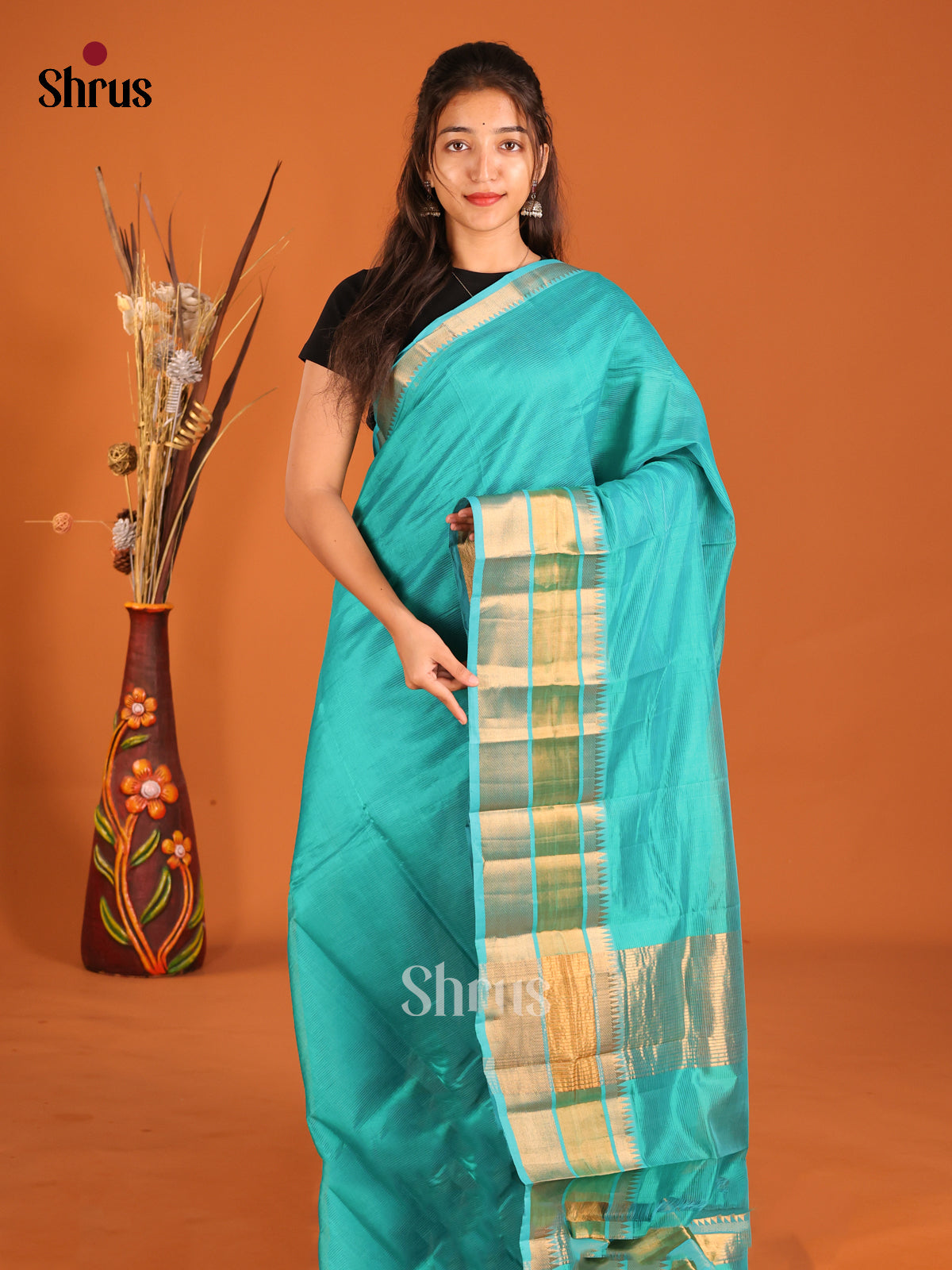 Green single tone  Mangalagiri silkcotton Saree with zari border - Shop on Shrus.com
