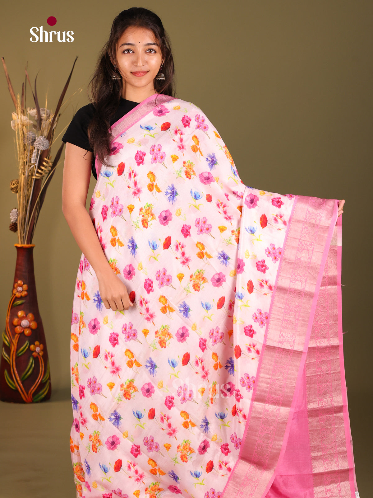 Cream & Pink - Mangalagiri printed silkcotton Saree