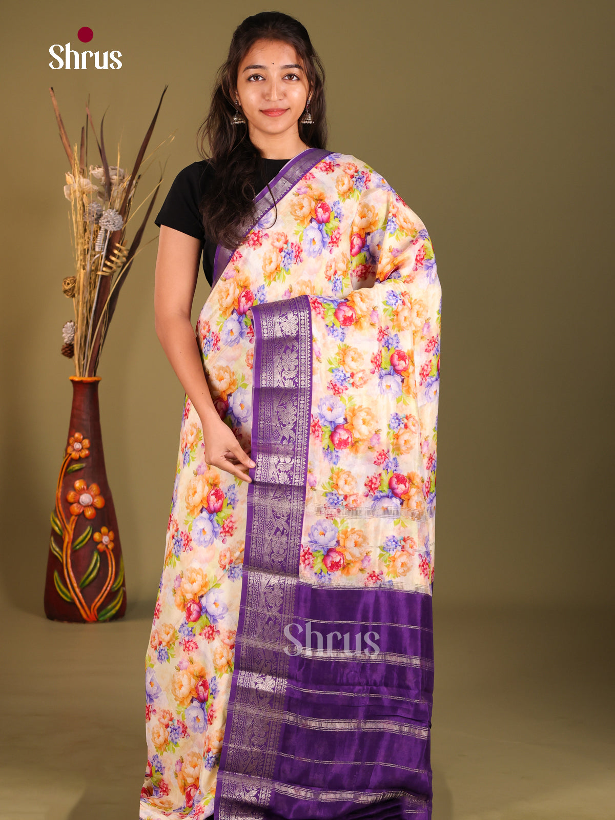 Cream  & Violet - Mangalagiri printed silkcotton Saree