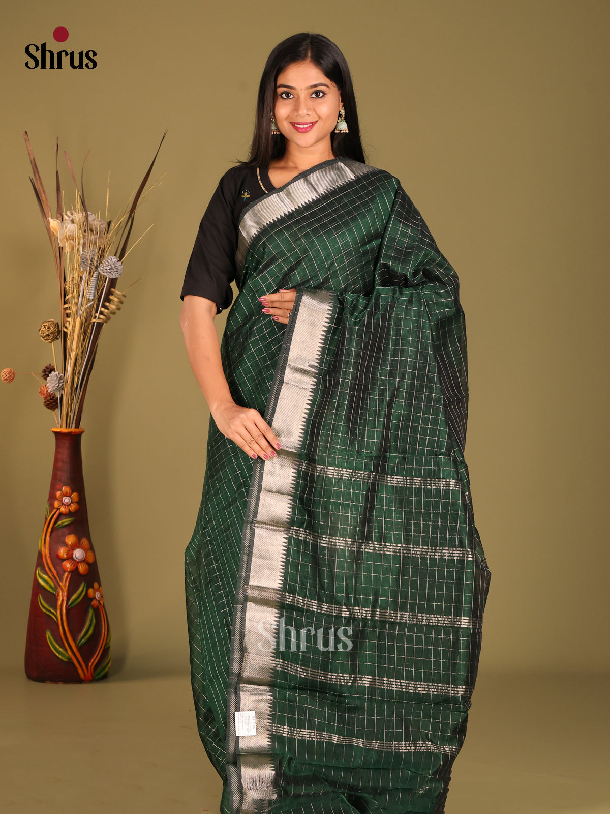 Green single tone Mangalagiri silkcotton Saree with zari checks