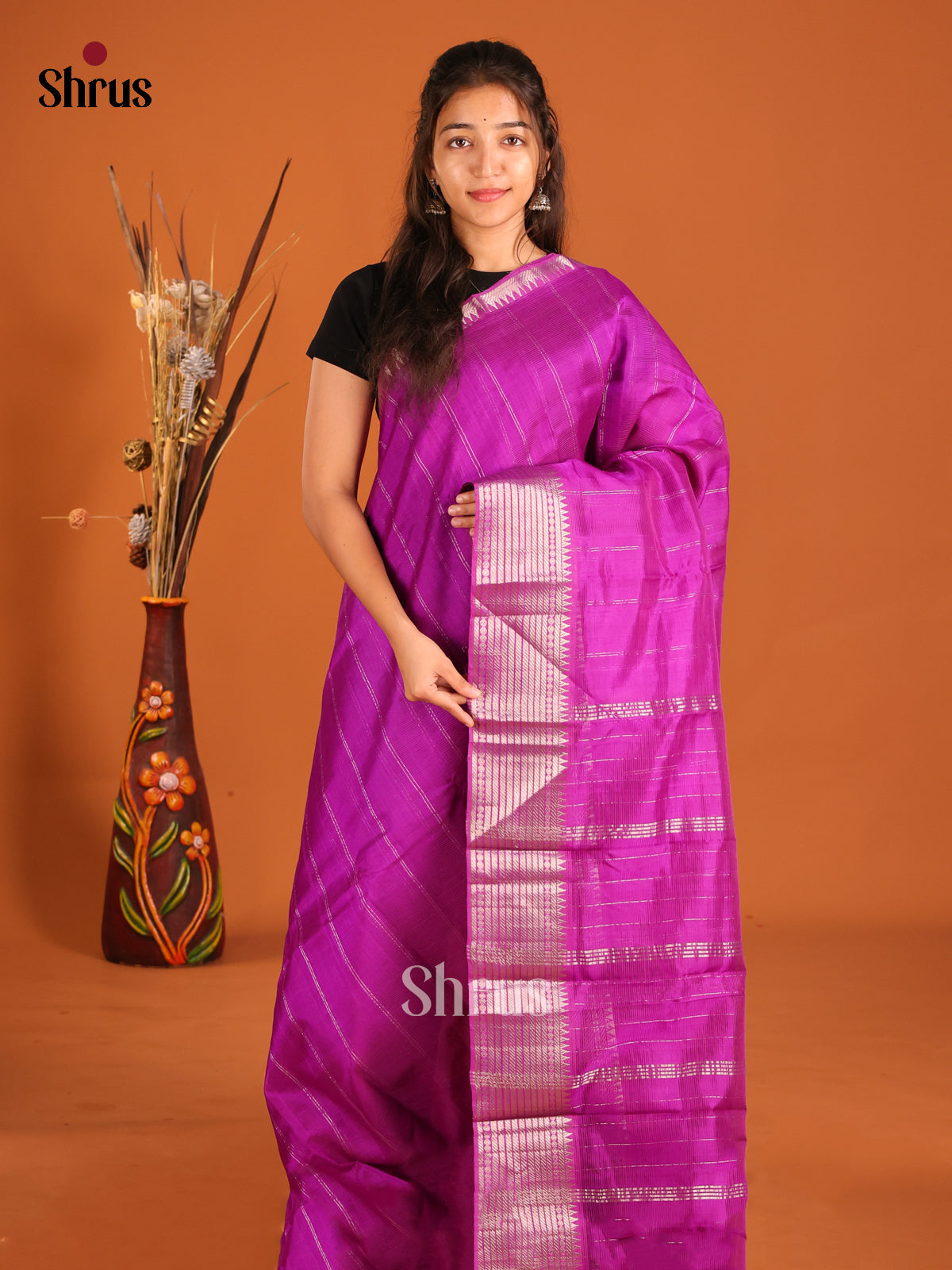 Vadamalli single tone   Mangalagiri silkcotton Saree with zari stripes