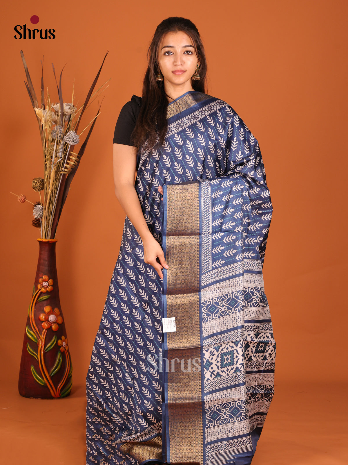 DHS06457 - Semi Crepe Saree - Shop on Shrus.com