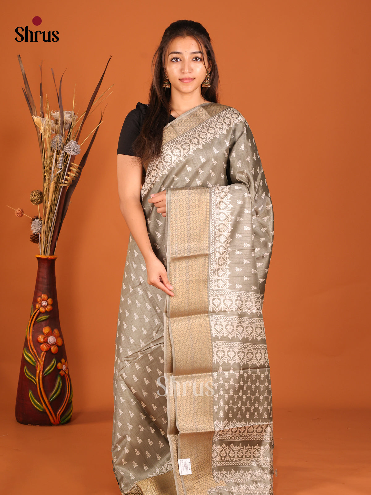 DHS06472 - Semi Crepe Saree - Shop on Shrus.com