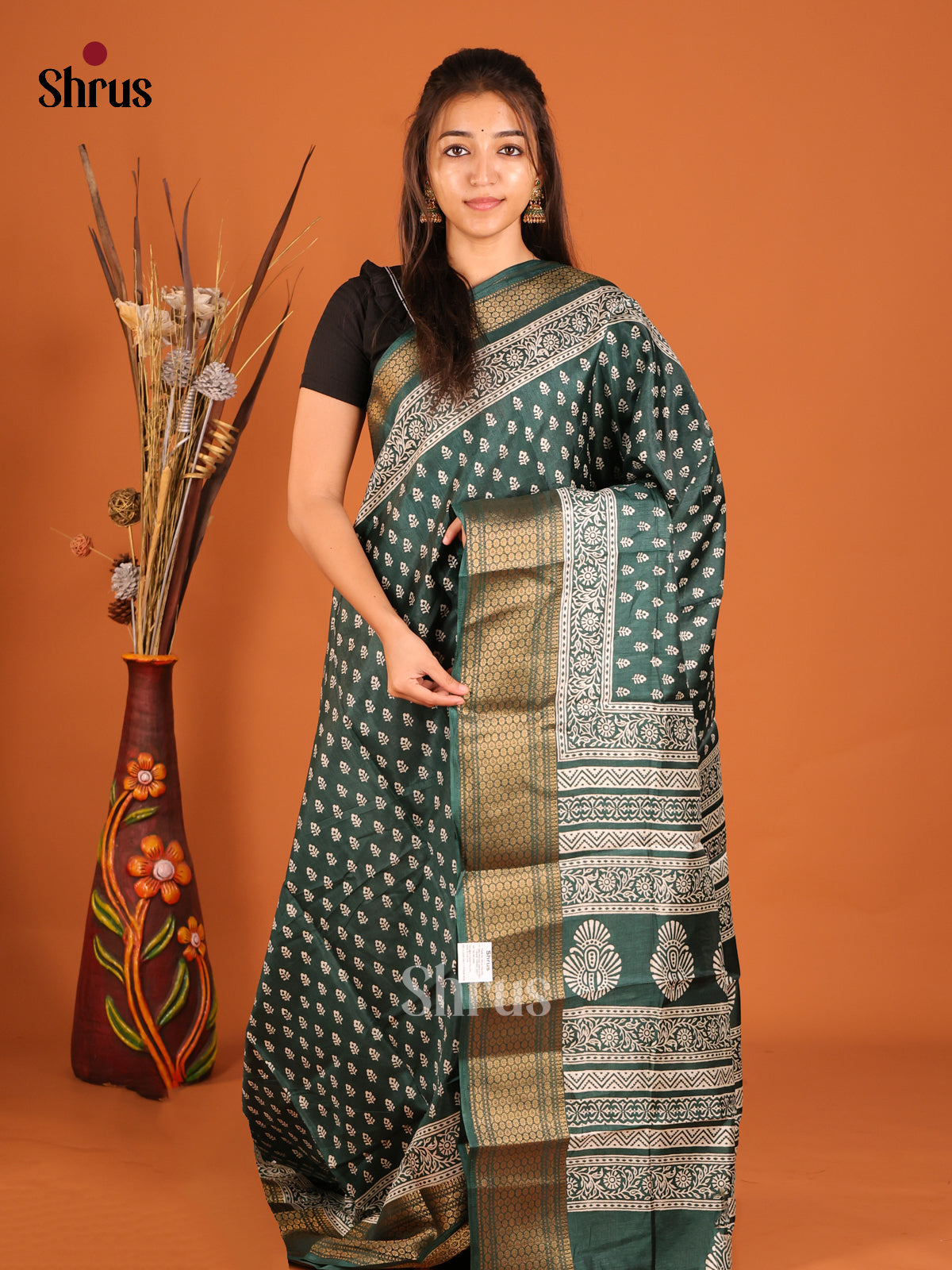 DHS06483 - Semi Crepe Saree - Shop on Shrus.com