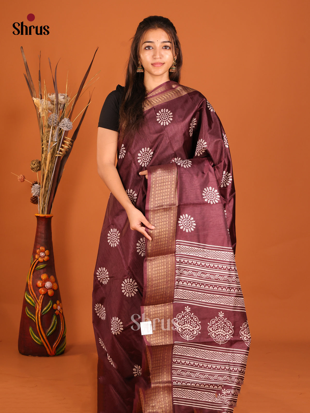 DHS06504 - Semi Crepe Saree - Shop on Shrus.com