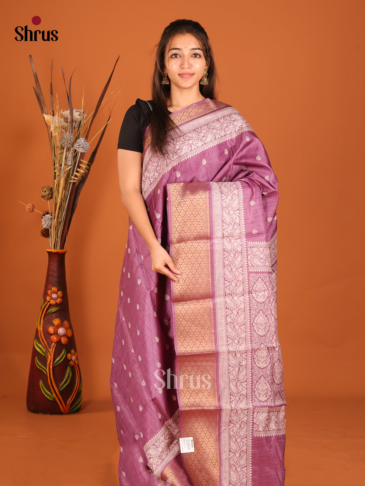 DHS07009 - Semi Crepe Saree - Shop on Shrus.com