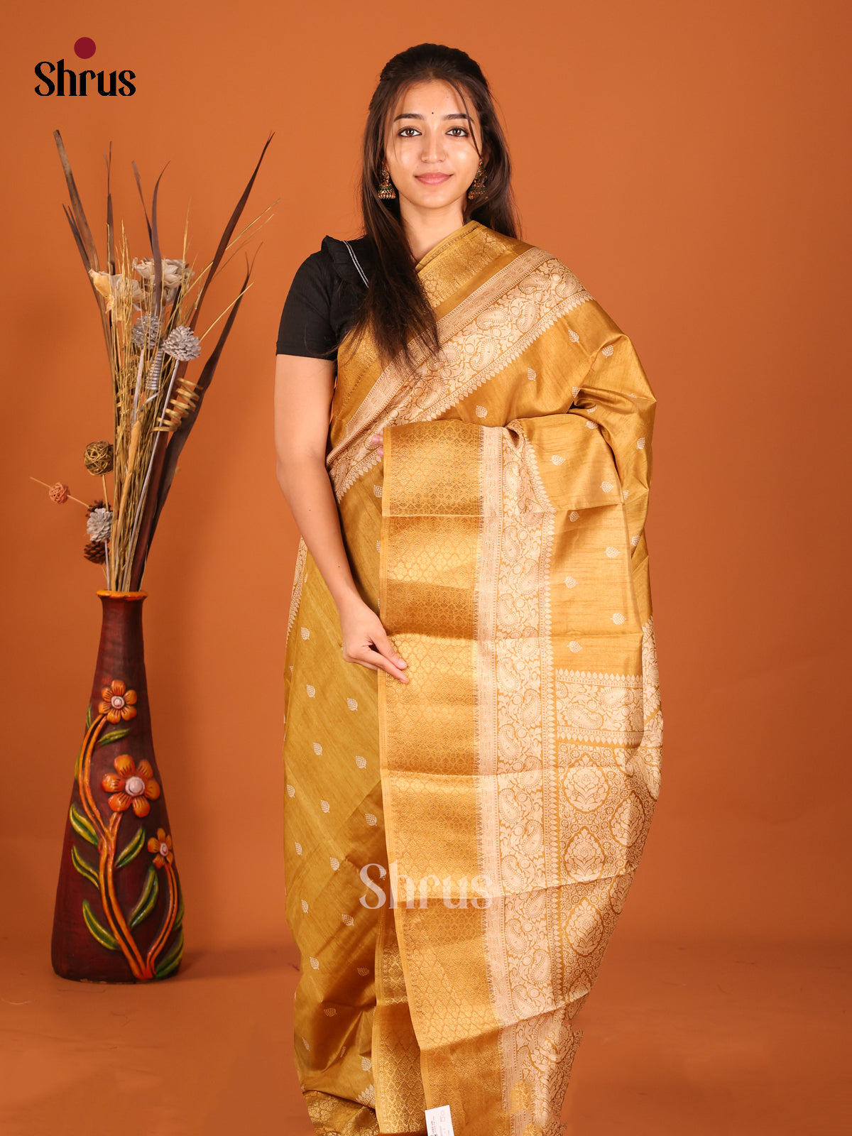 DHS07010 - Semi Crepe Saree - Shop on Shrus.com