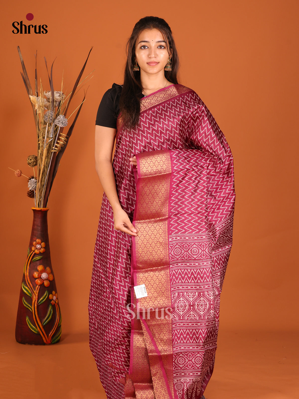 DHS07027 - Semi Crepe Saree - Shop on Shrus.com