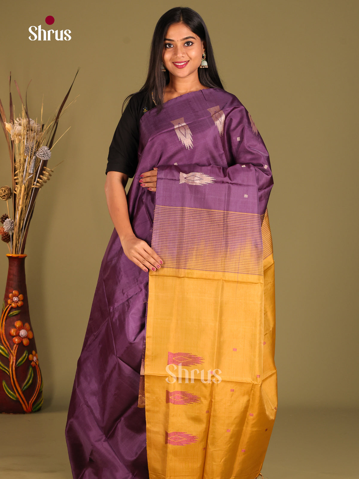 DHS07089 - Banana Pith without blouse Saree - Shop on Shrus.com