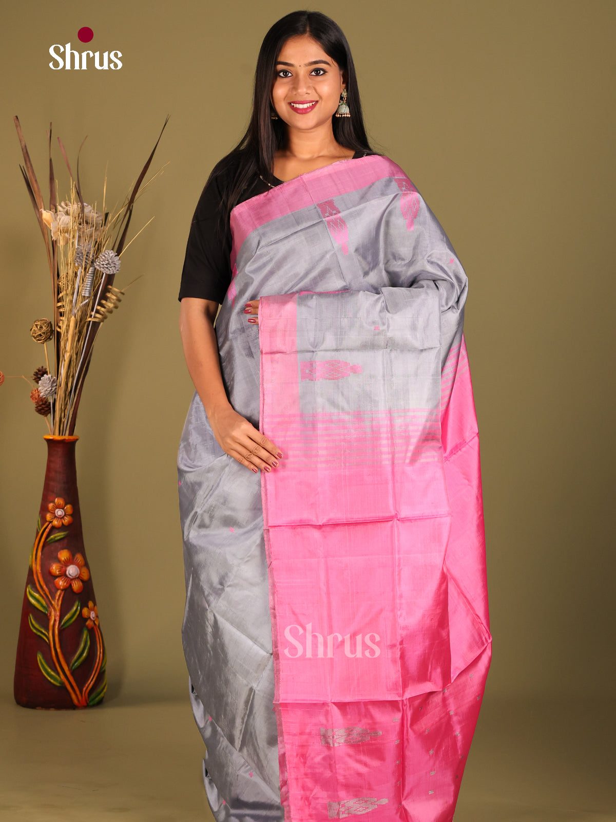 Grey & Pink - Banana Pith without blouse Saree - Shop on Shrus.com