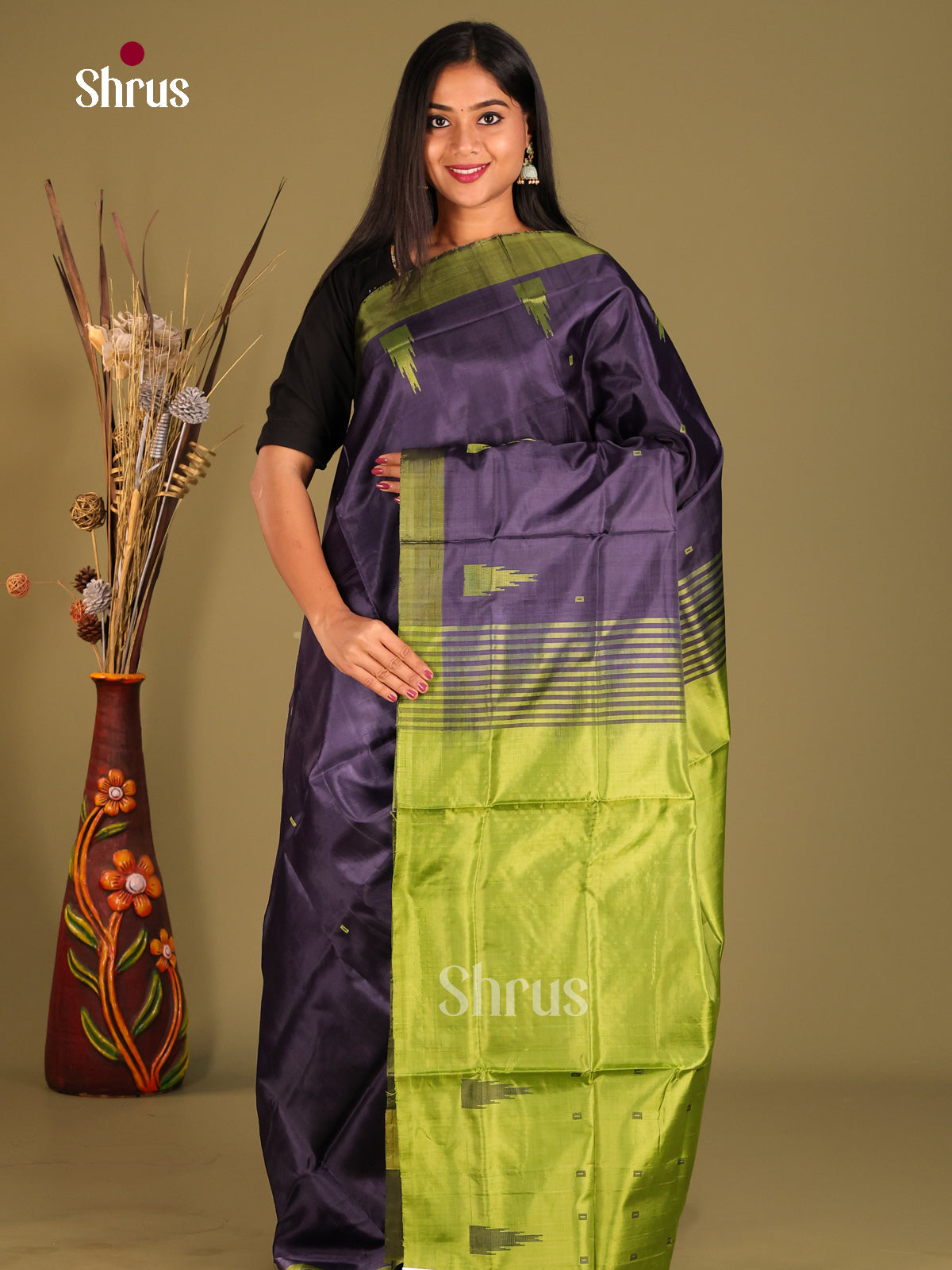 DHS07115 - Banana Pith without blouse Saree - Shop on Shrus.com
