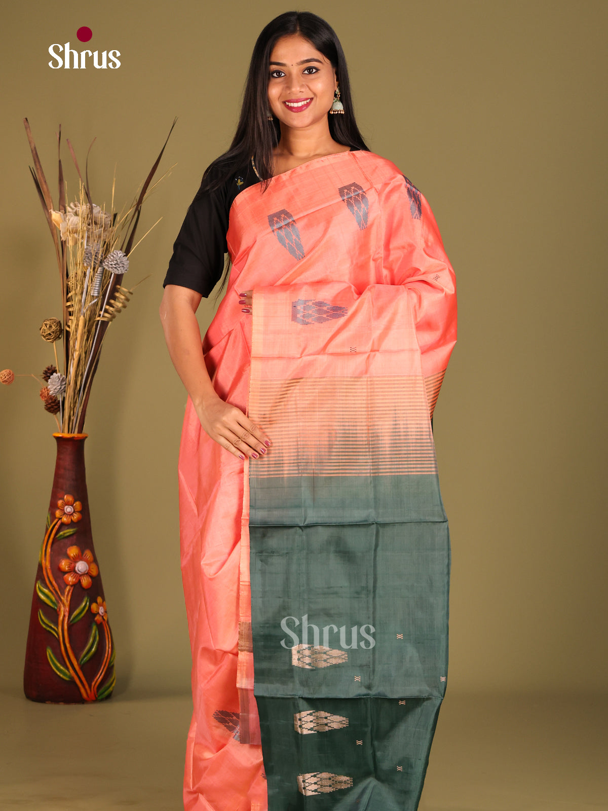 Peachish Pink & Green - Banana Pith without blouse Saree - Shop on Shrus.com
