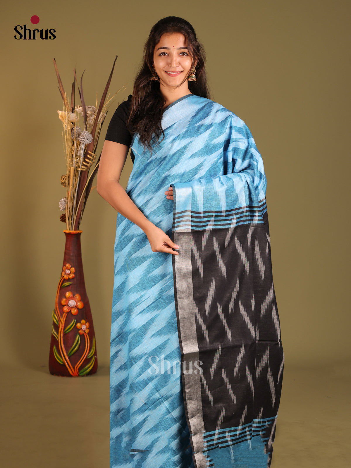 DHS08227 - Semi Ikkat Saree - Shop on Shrus.com