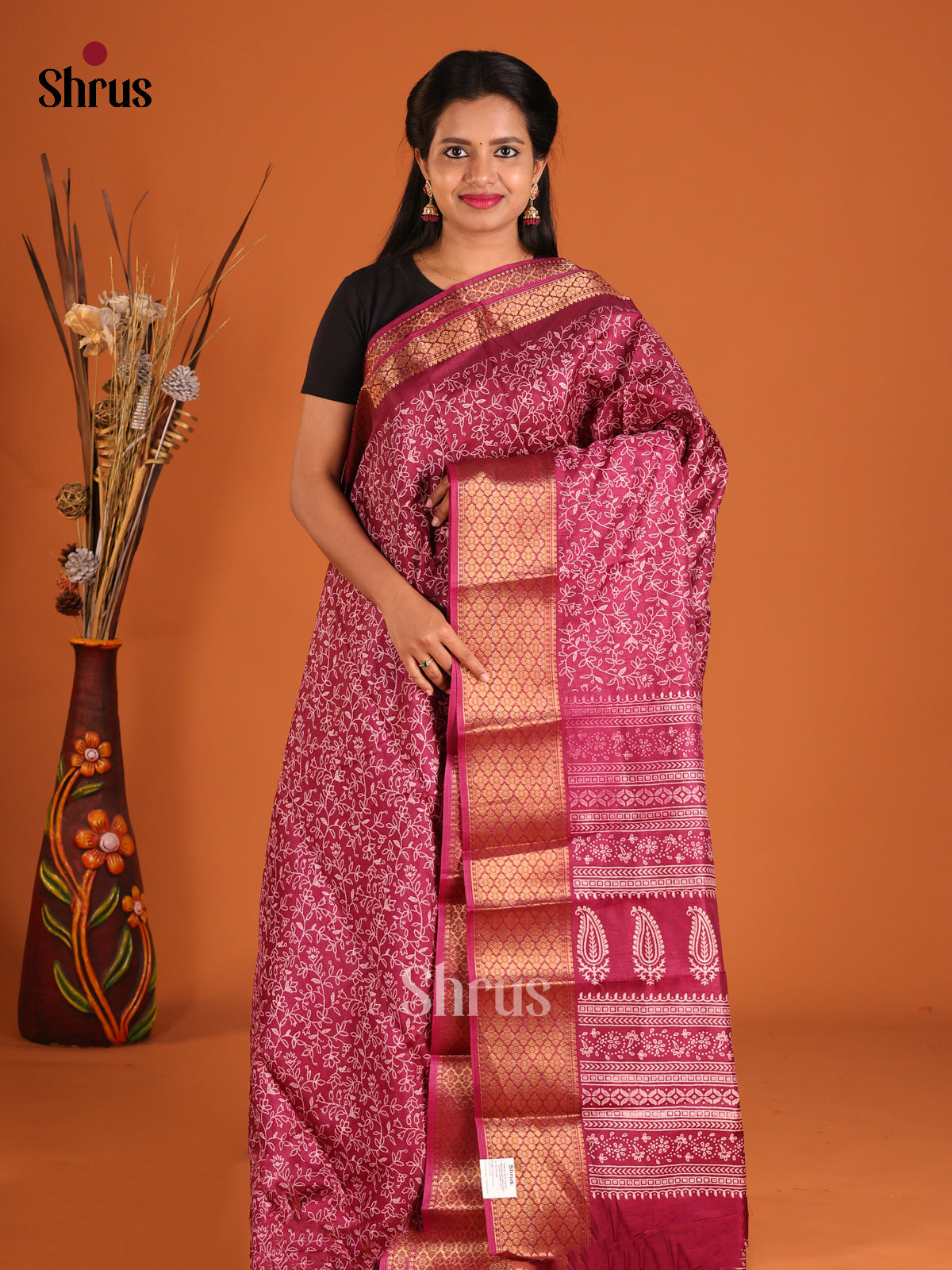 DHS09015 - Semi Crepe Saree - Shop on Shrus.com