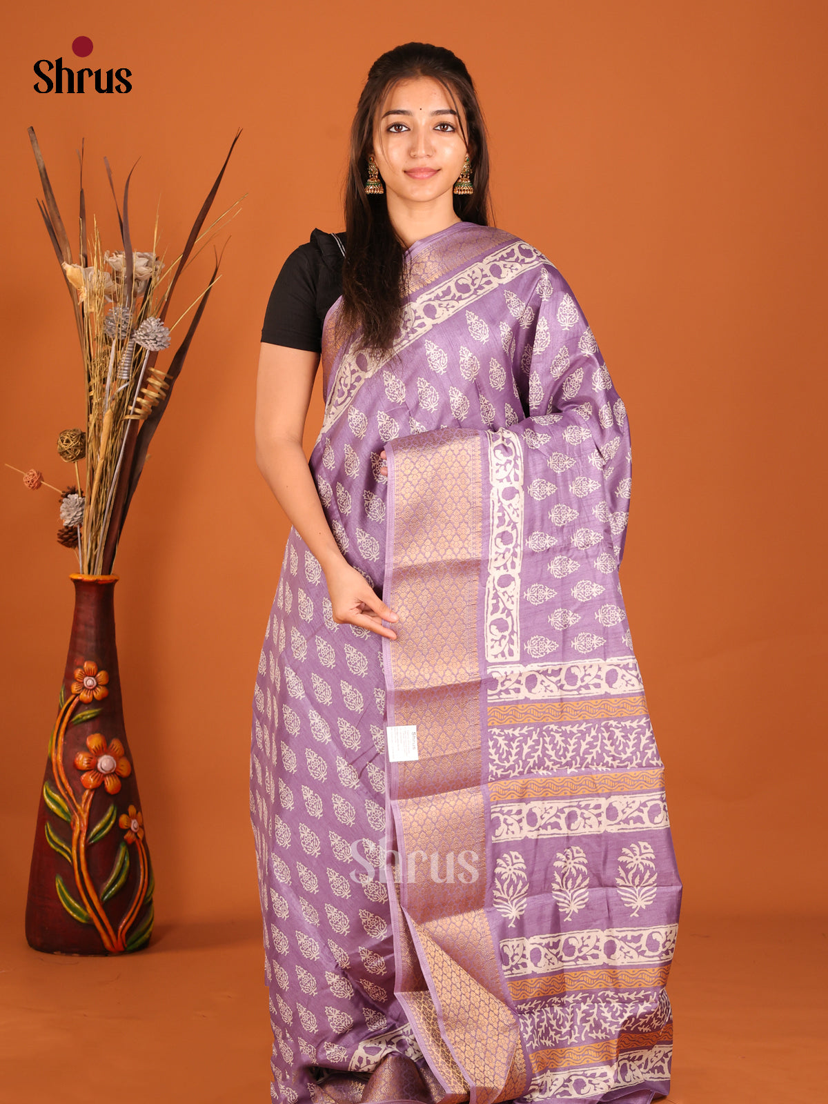 DHS09040 - Semi Crepe Saree - Shop on Shrus.com
