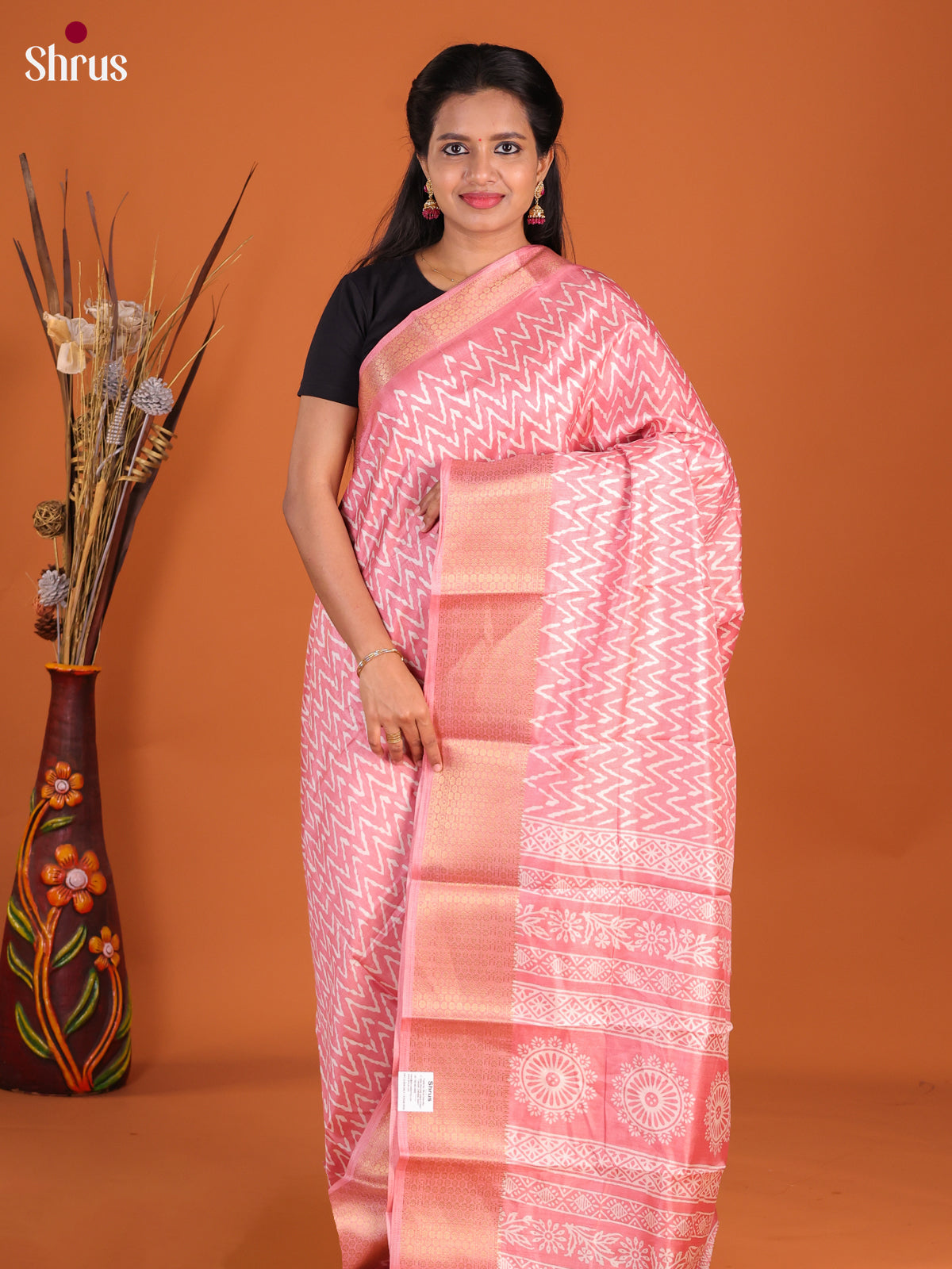 DHS09131 - Semi Crepe Saree - Shop on Shrus.com