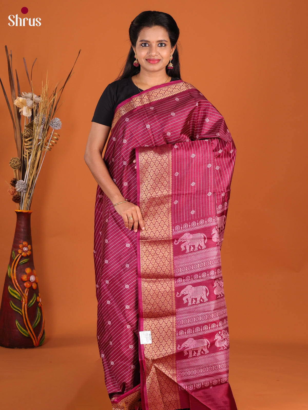 DHS09132 - Semi Crepe Saree - Shop on Shrus.com