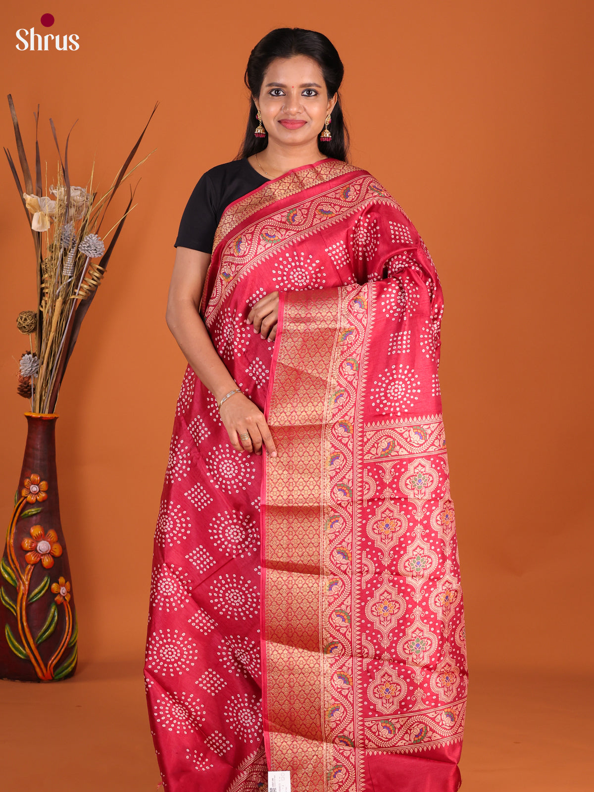 DHS09173 - Semi Crepe Saree - Shop on Shrus.com