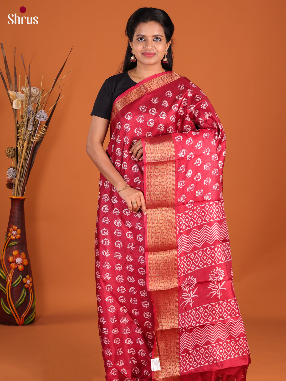 DHS09181 - Semi Crepe Saree - Shop on Shrus.com