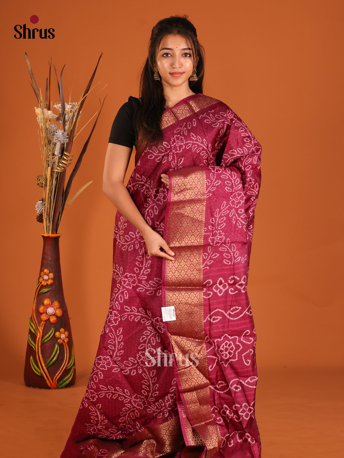 DHS09205 - Semi Crepe Saree - Shop on Shrus.com