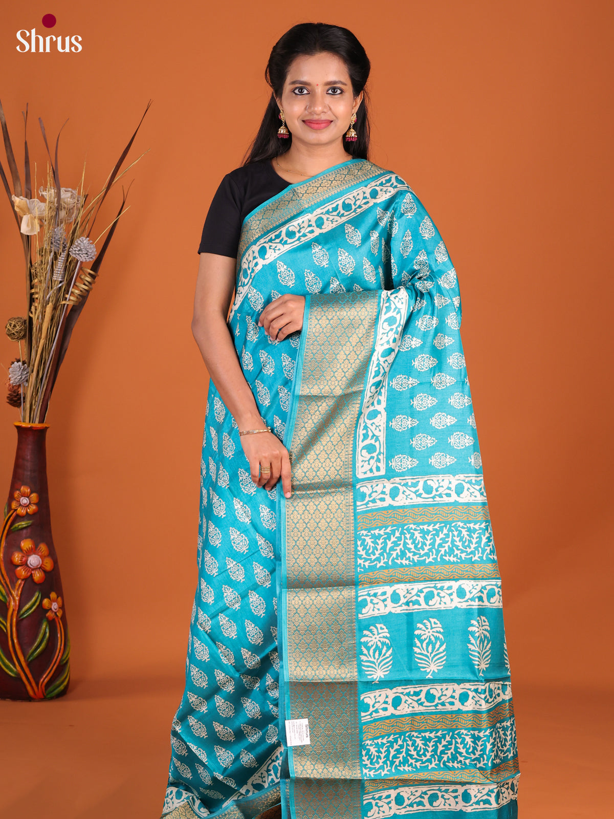DHS09211 - Semi Crepe Saree - Shop on Shrus.com