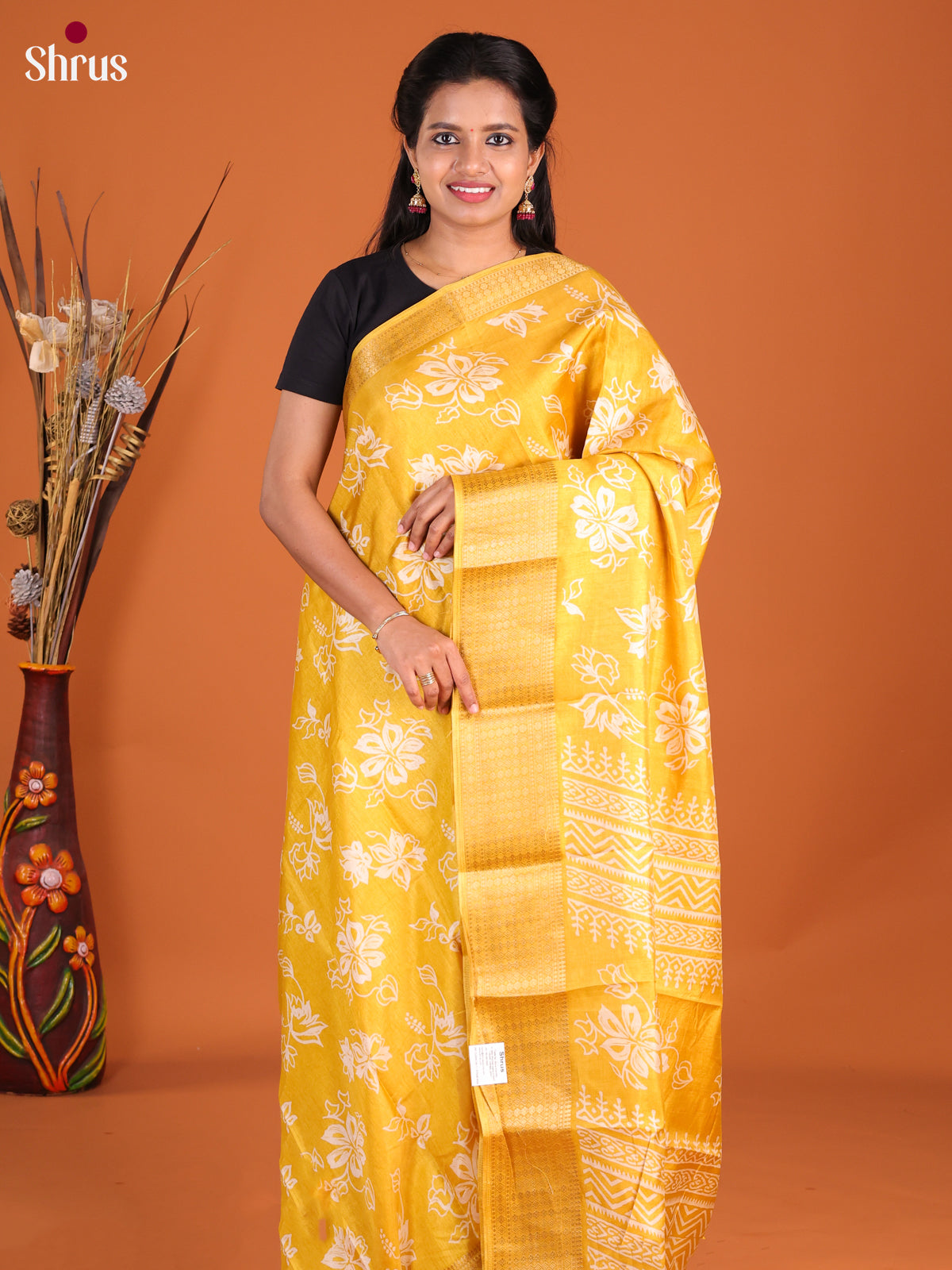 DHS09238 - Semi Crepe Saree - Shop on Shrus.com