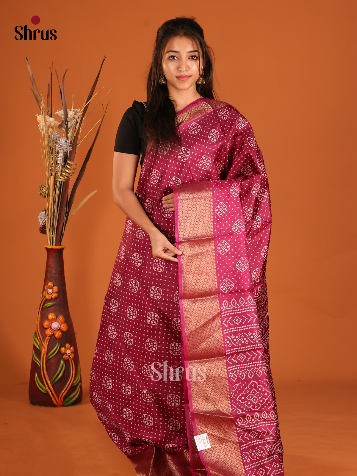 DHS09301 - Semi Crepe Saree - Shop on Shrus.com